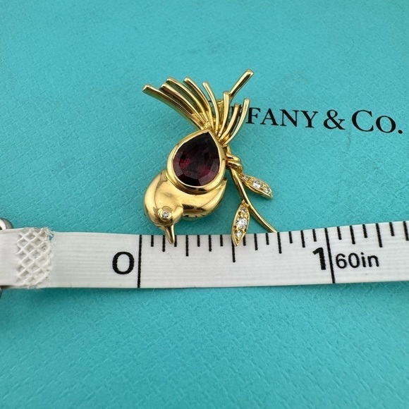 Vtg. Tiffany & Co. Garnet Bird Brooch 18k Yellow Gold 1988 - Picture 5 of 7